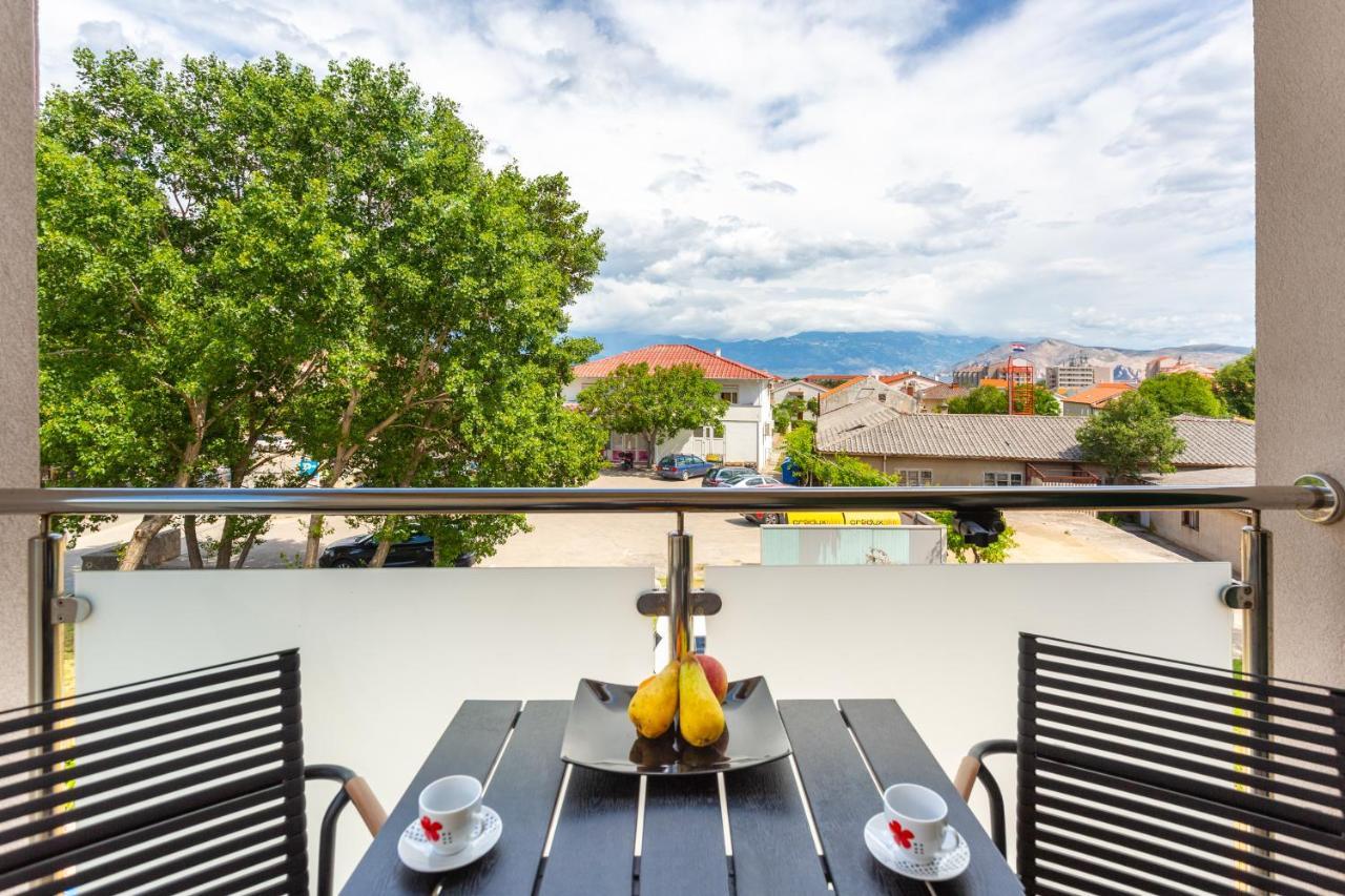Divine Apartments Baska  Ngoại thất bức ảnh
