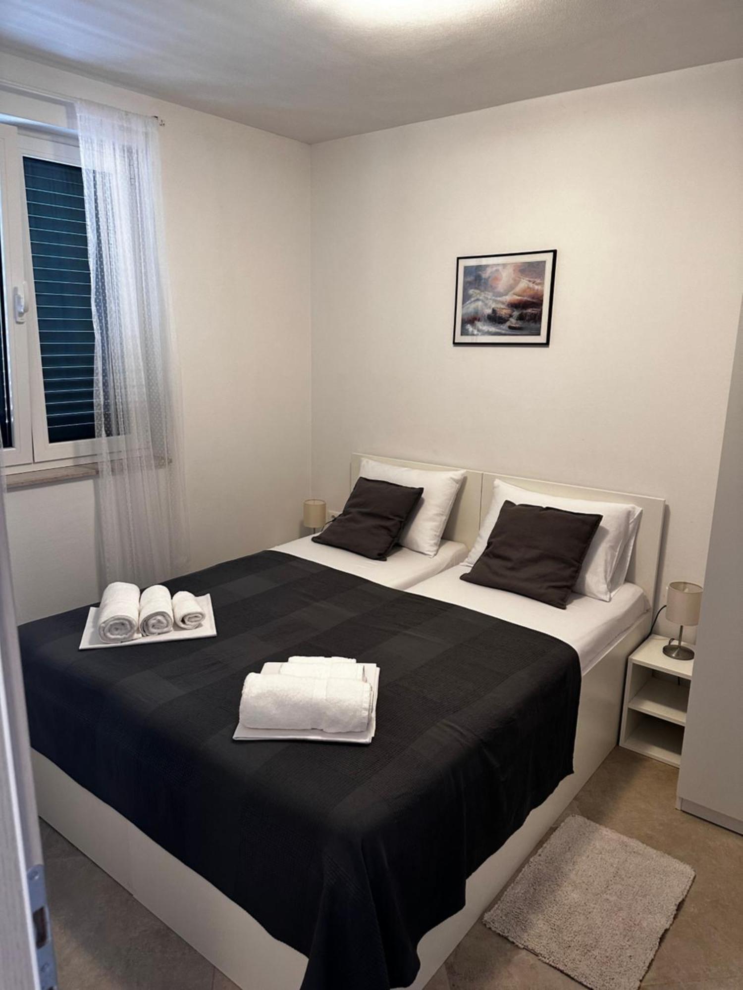 Divine Apartments Baska  Ngoại thất bức ảnh