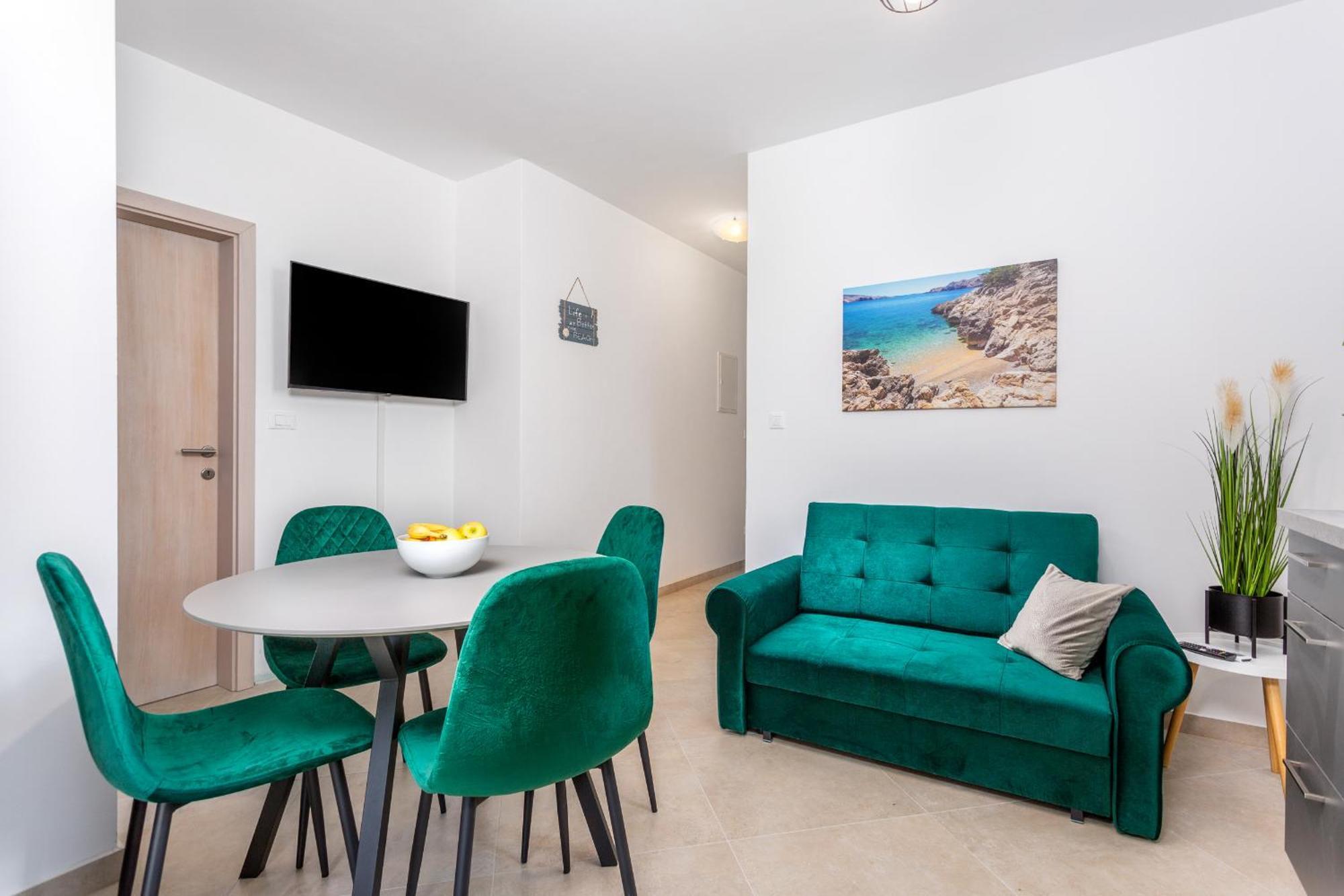 Divine Apartments Baska  Ngoại thất bức ảnh