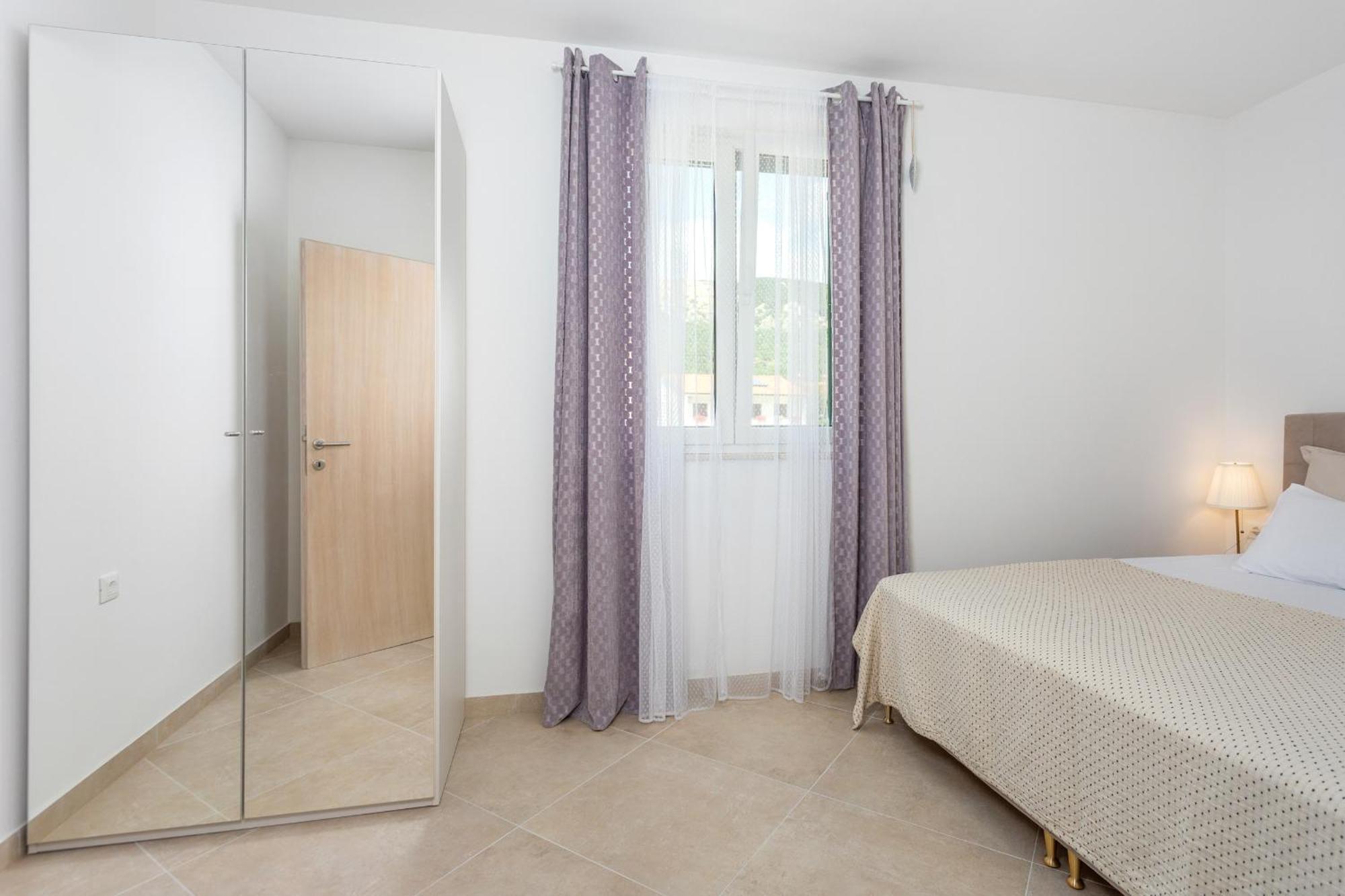 Divine Apartments Baska  Ngoại thất bức ảnh