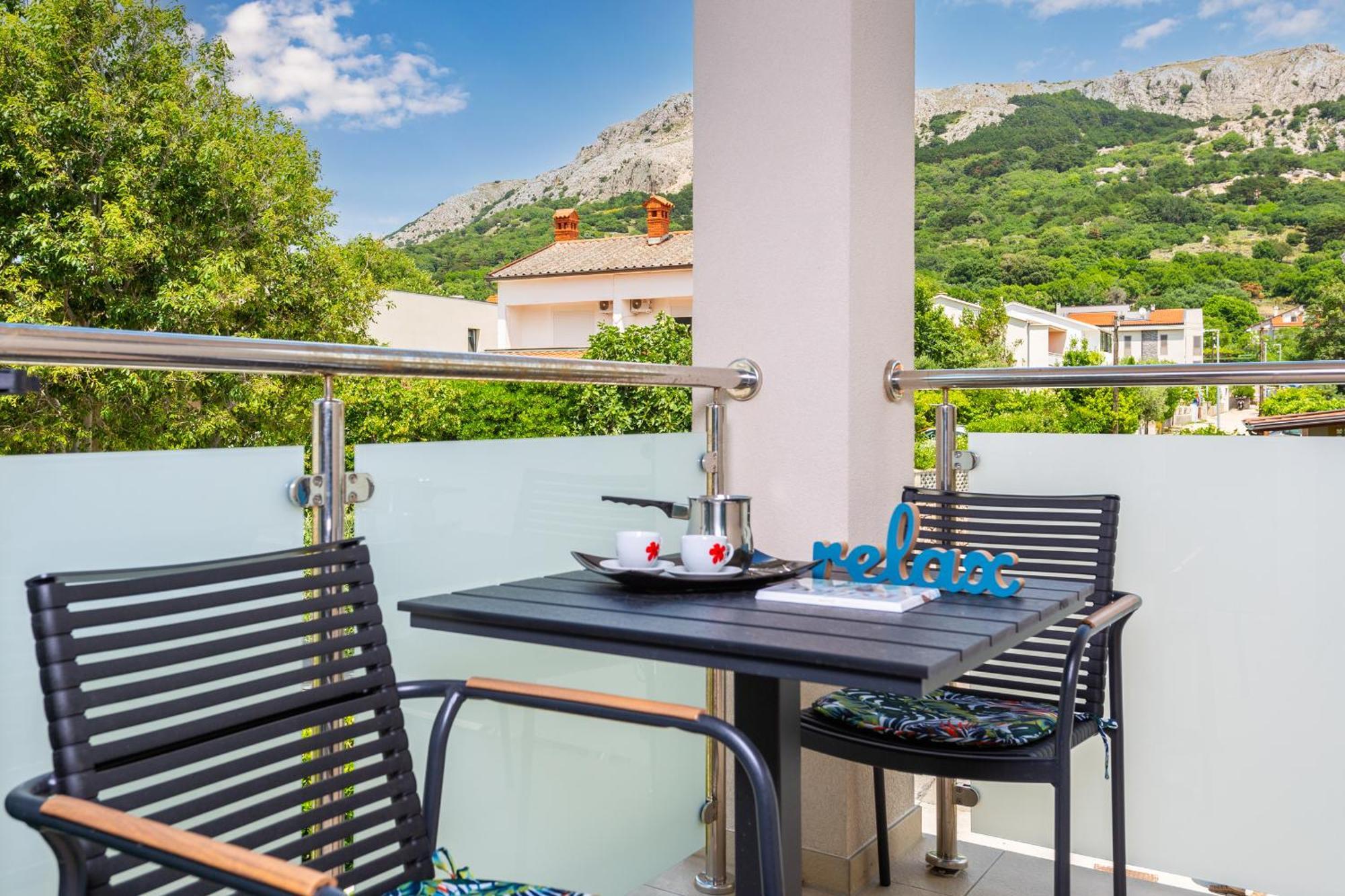 Divine Apartments Baska  Ngoại thất bức ảnh